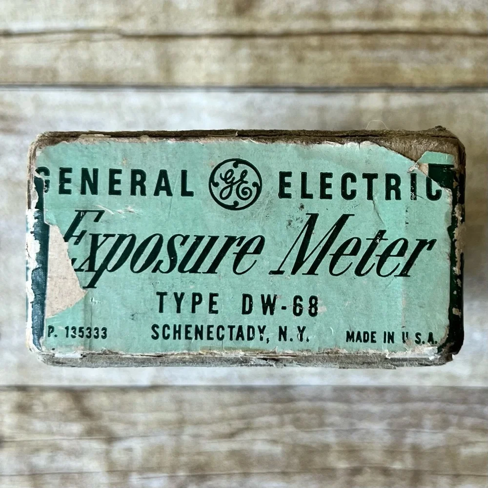Vintage‎ General Electric GE Exposure Meter Type DW-68 Light Meter with Box
